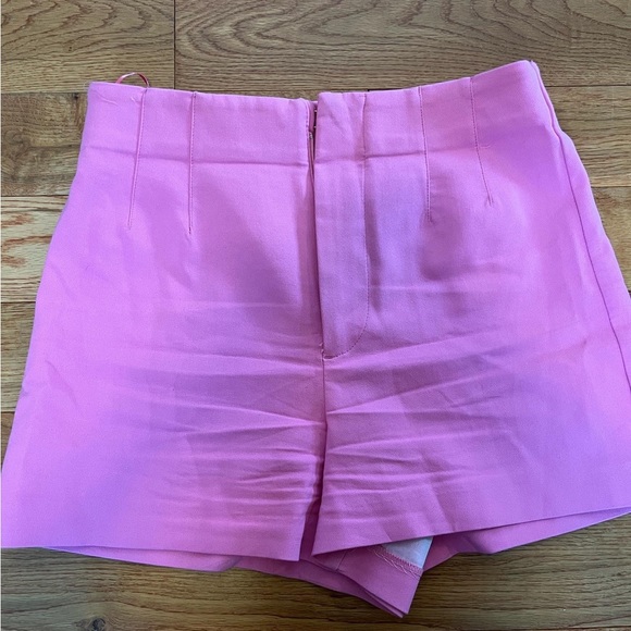 Pink dress shorts - Picture 3 of 3
